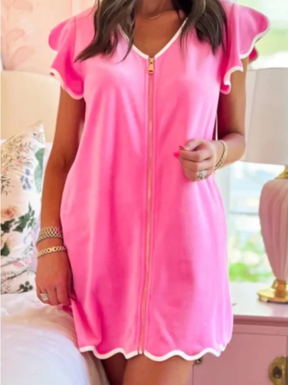 SSYS The Label Pink Get Ready Robe with White Scallop Trim - Picture 7 of 7